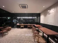 บ้านสวนสมบูรณ์ - ที่มีที่จอดรถ