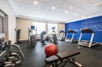 Holiday Inn Express TORONTO-NORTH YORK by IHG - Spor Salonu