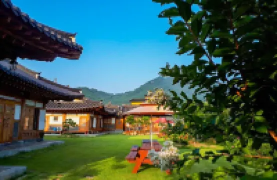 Suncheon Sagyejeol Haeoreum Hanok Pension