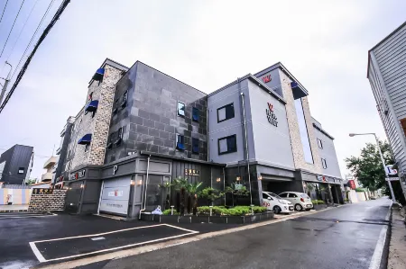 Gyeongju Valt Hotel Отели рядом с достопримечательностью «Яндон»