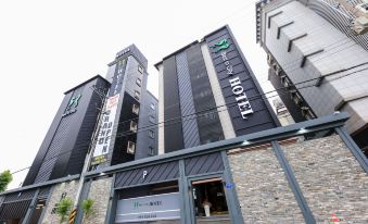 Best in City Hotel