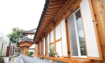 Jeonju Heungbuga Hanok Stay