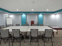 Best Western Plus City Centre Inn Hotels near Glenora
