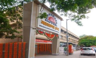 Hotel Maharana Inn Chembur