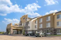 Comfort Inn & Suites Hotels in Berea