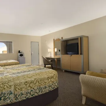 Travelodge by Wyndham Clovis