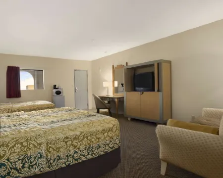 Travelodge by Wyndham Clovis Hotels in Clovis