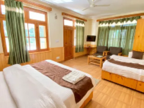 Hotel Purnima - A Riverside Hotel in Kasol โรงแรมในกาซอล