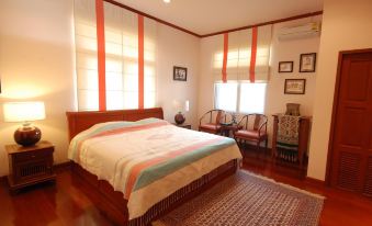 Lanna Thai Villa Bed & Breakfast