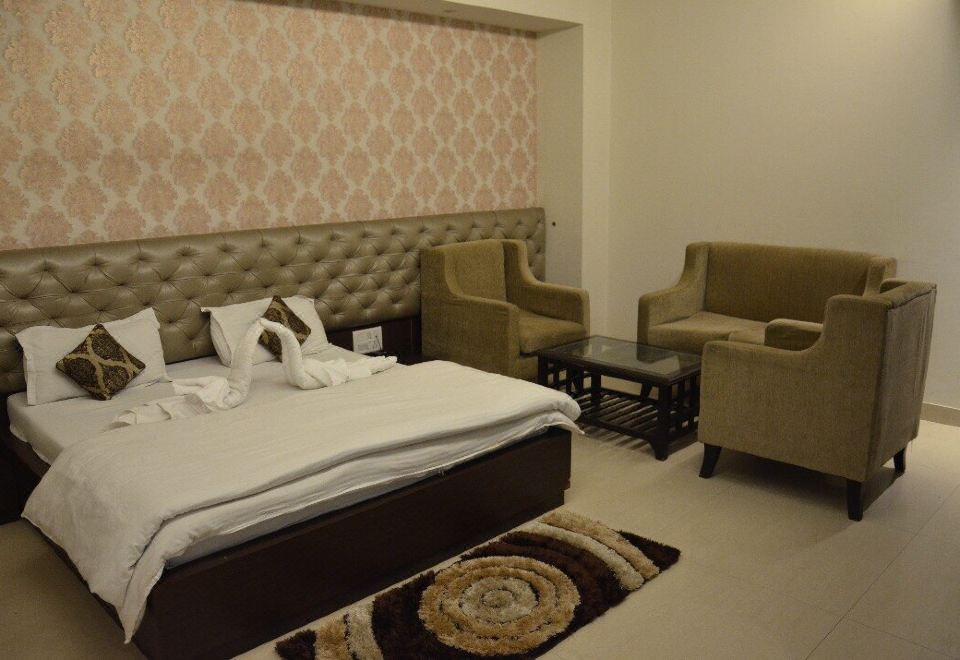 Hotel Aroma Inn