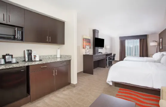 Holiday Inn Express & Suites GLASGOW by IHG