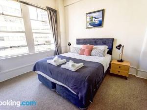 Central Auckland 1-Bedroom Apartment