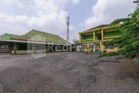Homestay Hj Suharti Natar Lampung RedPartner Hotels near Taman Labirin Kebun Raya Itera