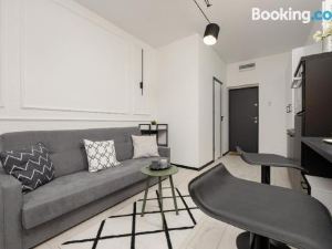 Cozy Studio Poznańska in Łódź by Renters