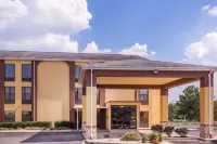 Quality Inn Hotels in Valley Falls