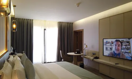 H Luxury Hotel