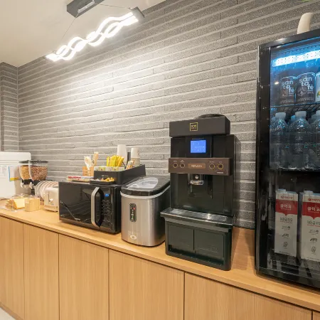 No. 25 Gwangju Chungjangro Branch
