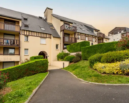 Le Domaine du Vert Coteau トゥックのホテル