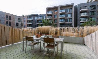 Huswell - Spacious House Close to the Beach