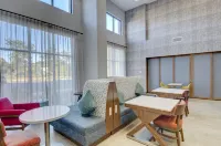 Hampton Inn & Suites Pittsburgh New Stanton Hotels in Hempfield Township