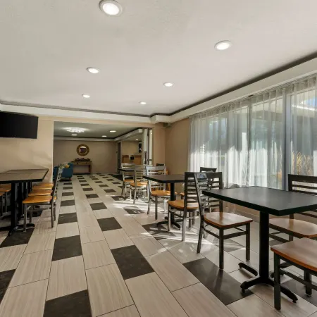 Econo Lodge