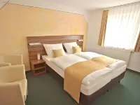 Hotel Garni Goldene Traube Hotel a Neustadt an der Aisch