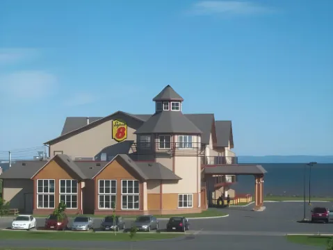 Super 8 by Wyndham Caraquet