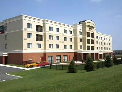 Courtyard Dayton-University of Dayton Hotel dekat Hebrew Institute