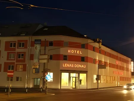 Lenas Donau Hotel