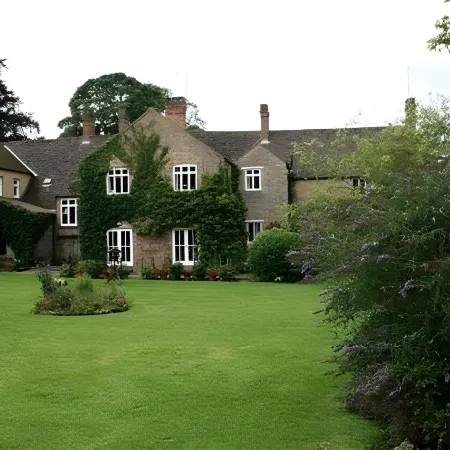 Newburgh House Bed & Breakfast