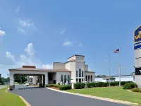 Quality Inn Bennettsville Hotels in Bennettsville