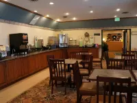 Country Inn & Suites by Radisson, Salisbury, MD - breakfast