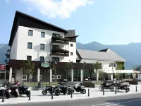 Hotel Alp Hotels near Boka Waterfall