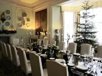 Leeds Castle Stable Courtyard Bed and Breakfast Hotels in Lenham