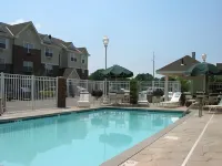 TownePlace Suites Detroit Sterling Heights - Pools