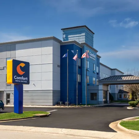 Comfort Inn & Suites Ashland - Richmond North