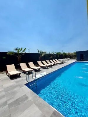 Courtyard Santiago Airport Hotel dekat Arturo Merino Benitez International Airport