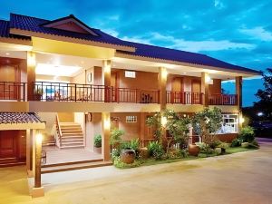 Baan Pansuk Resort Kamphaeng Saen