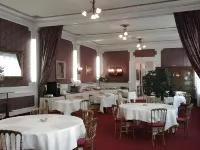 Brit Hotel Limoges Centre Gare - Hôtel & Spa Hotels in Лімож