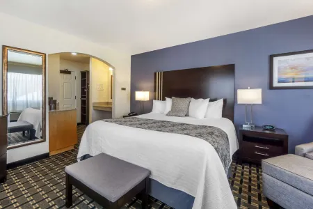 Best Western Plus Edmonds Harbor Inn Отели в г. Эдмондс