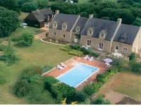 Le Manoir des Quatre Saisons Hôtels à : La Turballe