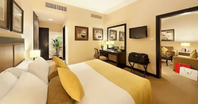 Al Manzel Hotel Apartments Отели рядом с достопримечательностью «Абу-Даби Молл»