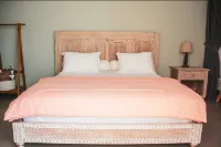 The Lantana House | 3BR | swimming pool heated | Hotels in Cimenyan