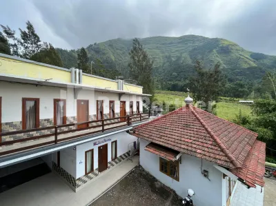Family Homestay Syariah Bromo Mitra RedDoorz Hotels in Sukapura