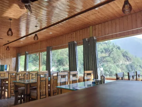 Prince Homestay & Restaurant - Hot Springs