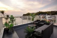 ASHINA BAYFRONT VILLA Hotels in Miura