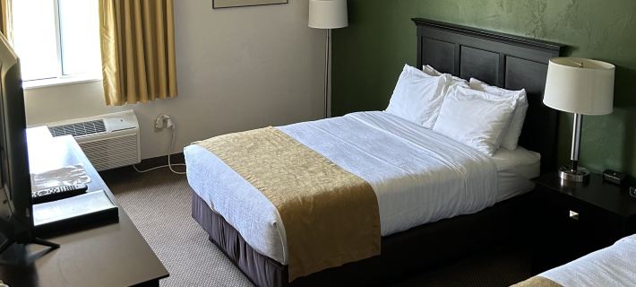Boarders Inn & Suites by Cobblestone Hotels - Munising Hotels in Alger County