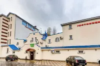 KDTs Hotels near Pushkinskaya Ulitsa