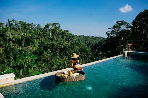 Suarapura Resort & Spa - vue sur la montagne