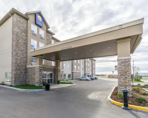 Comfort Inn & Suites Edmonton International Airport Hotels in Nisku